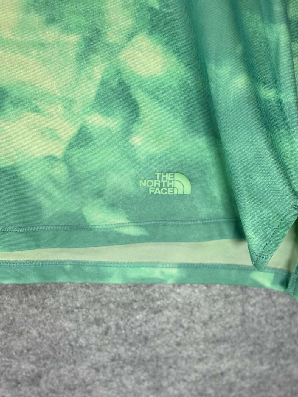 The North Face Women's Tie-Dye Athletic T-Shirt Green‎ 3X - Picture 4 of 6
